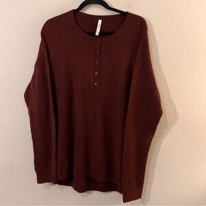 RVCA Rich Burgundy Henley Button Front Sweater Large High Low Hem Knit